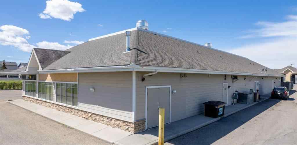 MLS® A2269553 - 800 Veterans Boulevard NW in Silver Creek Airdrie, Commercial