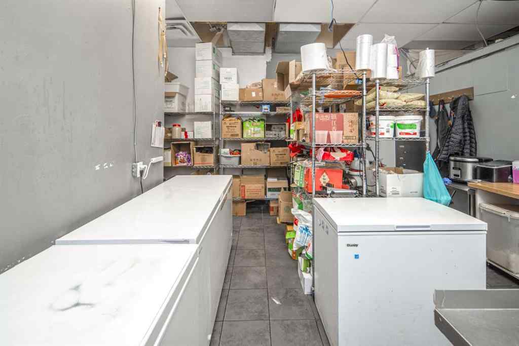 MLS&reg; # A2269555 - 2111 Centre Street NW in Tuxedo Park Calgary, Commercial Open Houses