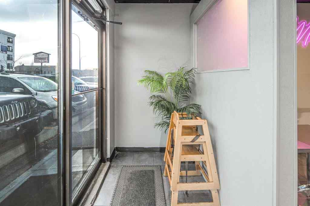 MLS&reg; # A2269555 - 2111 Centre Street NW in Tuxedo Park Calgary, Commercial Open Houses