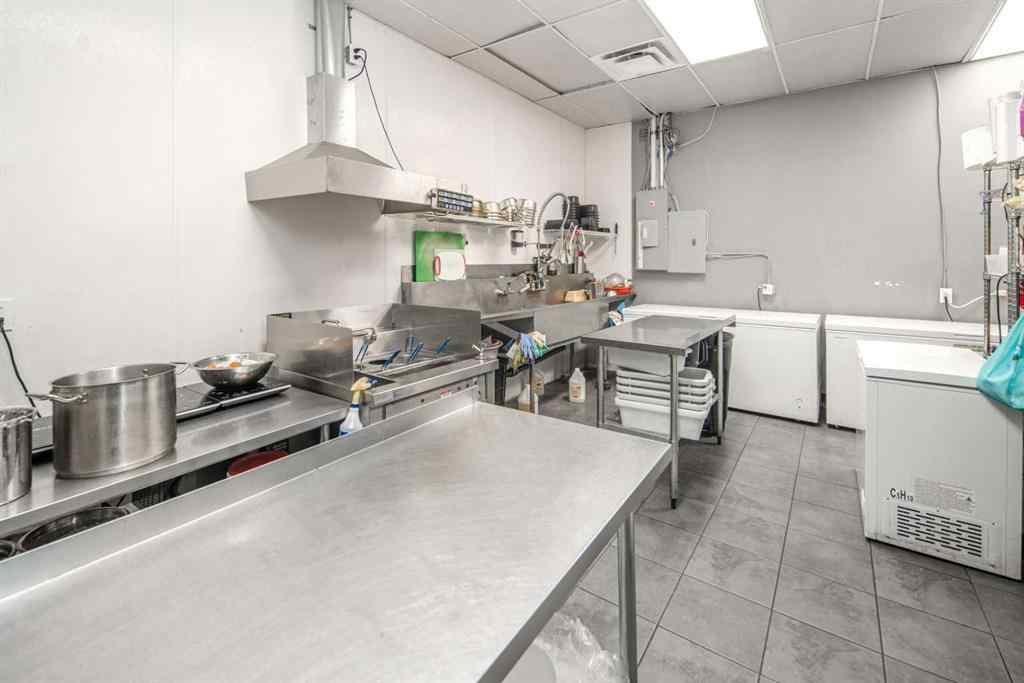 MLS&reg; # A2269555 - 2111 Centre Street NW in Tuxedo Park Calgary, Commercial Open Houses