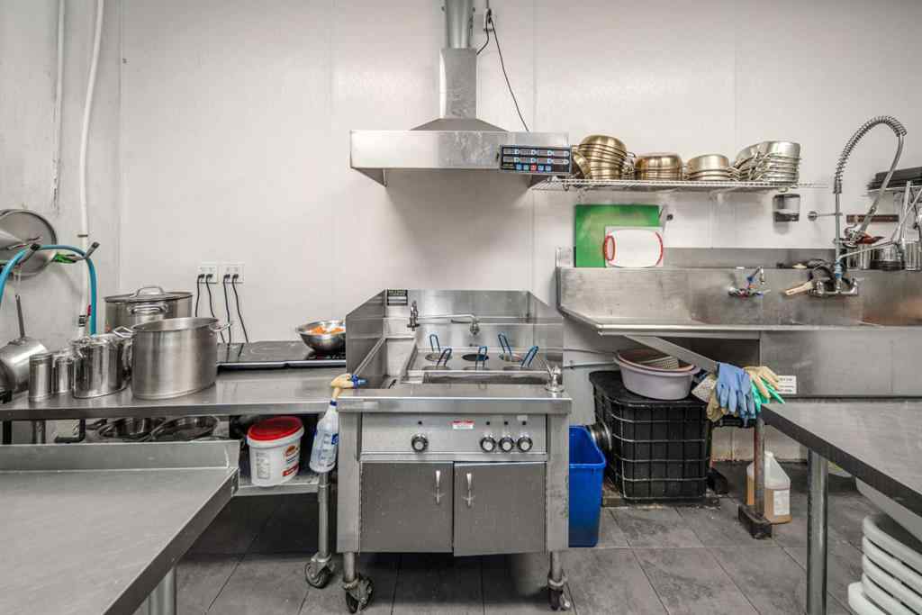 MLS&reg; # A2269555 - 2111 Centre Street NW in Tuxedo Park Calgary, Commercial Open Houses