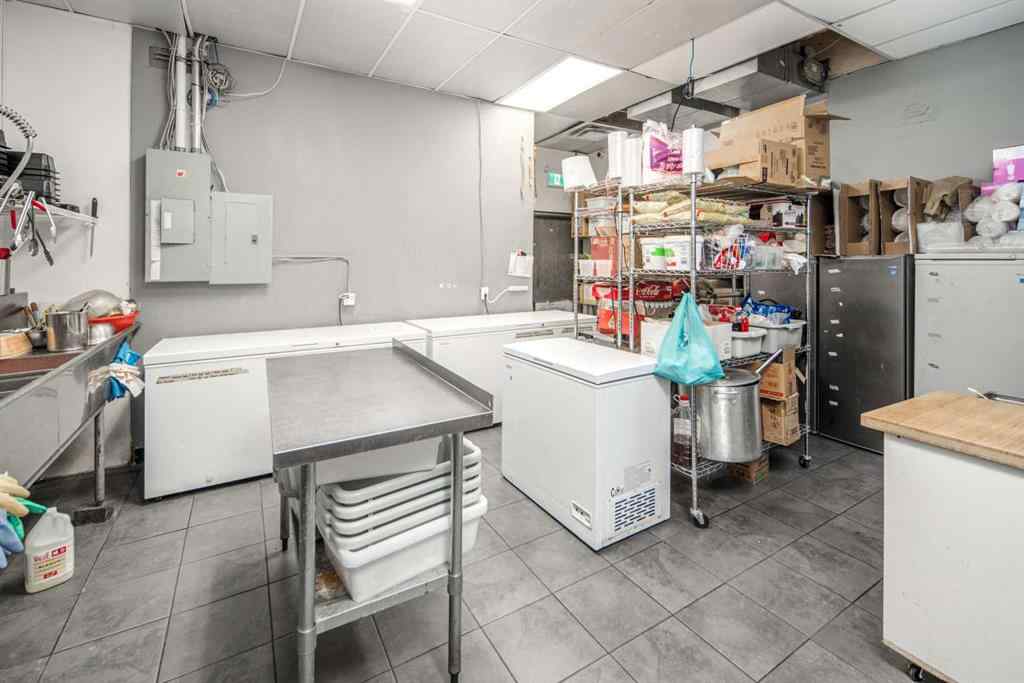 MLS&reg; # A2269555 - 2111 Centre Street NW in Tuxedo Park Calgary, Commercial Open Houses