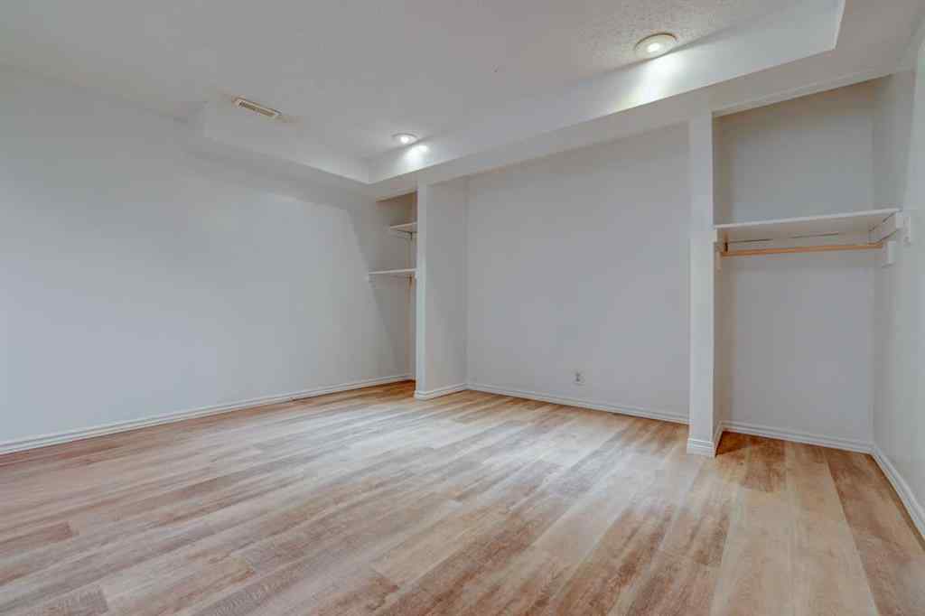 MLS® A2269563 - 3131 Dover Crescent SE in Dover Calgary, Residential