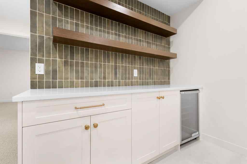 MLS® A2269570 - 2115 22 Avenue SW in Richmond Calgary, Residential