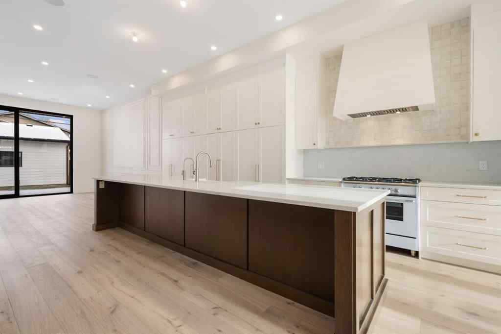 MLS® A2269570 - 2115 22 Avenue SW in Richmond Calgary, Residential