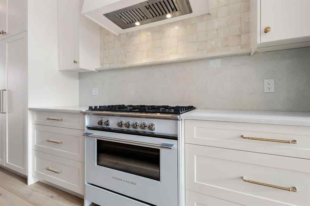 MLS® A2269570 - 2115 22 Avenue SW in Richmond Calgary, Residential