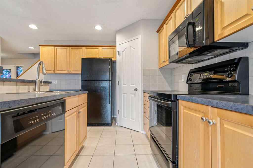 MLS&reg; # A2269572 - 146 Everwillow Close SW in Evergreen Calgary, Residential Open Houses