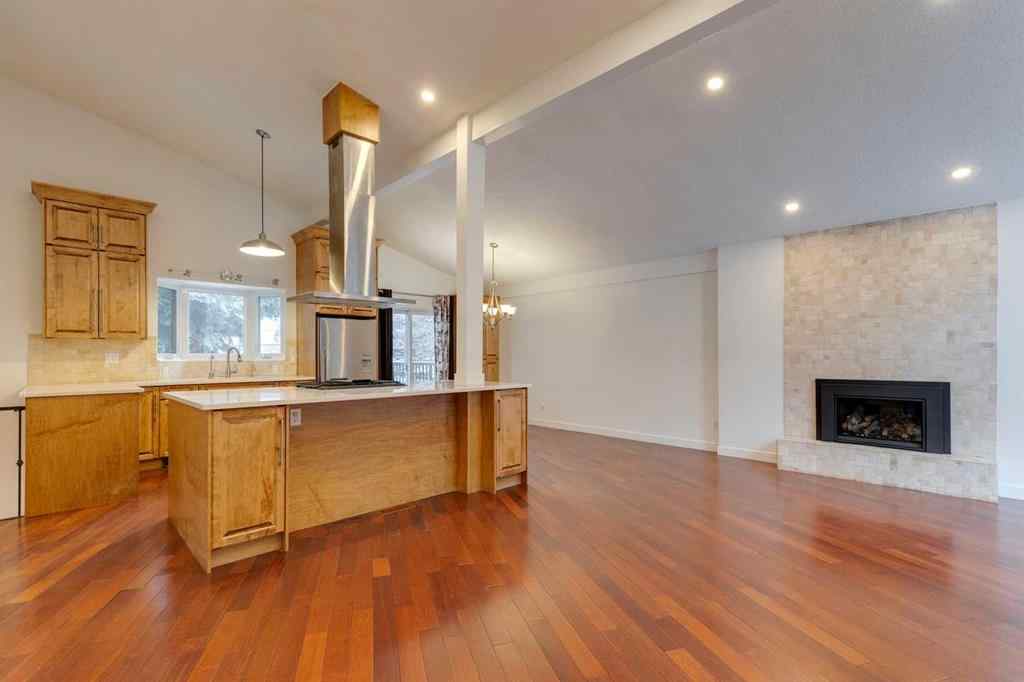 MLS&reg; # A2269583 - 5119 Carney Road NW in Charleswood Calgary, Residential Open Houses