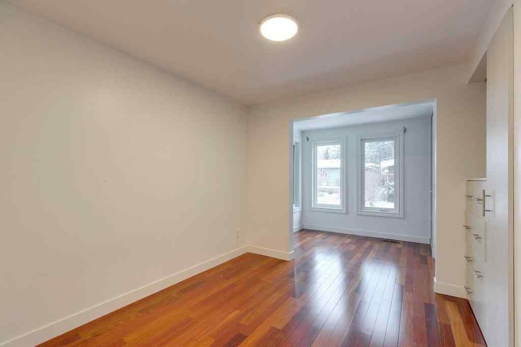 MLS&reg; # A2269583 - 5119 Carney Road NW in Charleswood Calgary, Residential Open Houses