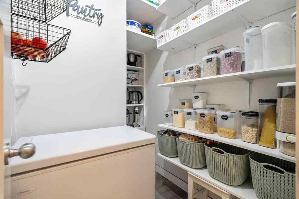 MLS® A2269584 - 808 Coopers Square SW in Coopers Crossing Airdrie, Residential