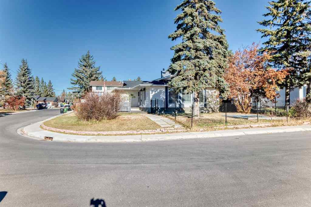 MLS® A2269587 - 130 Braniff Crescent SW in Braeside Calgary, Residential