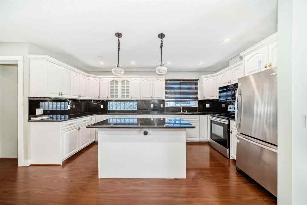 MLS® A2269587 - 130 Braniff Crescent SW in Braeside Calgary, Residential