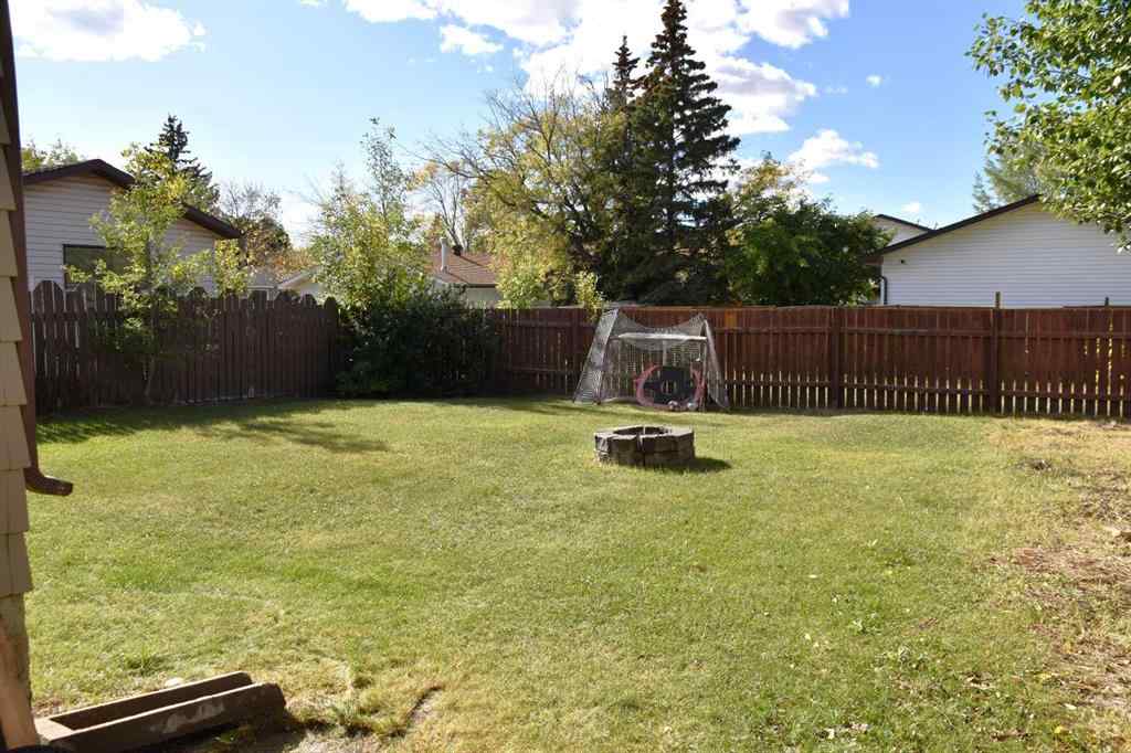 MLS&reg; # A2269589 - 9550 74 Avenue  in South Patterson Place Grande Prairie, Residential Open Houses