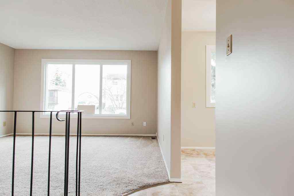 MLS&reg; # A2269589 - 9550 74 Avenue  in South Patterson Place Grande Prairie, Residential Open Houses