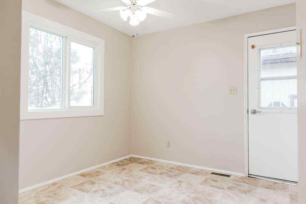 MLS&reg; # A2269589 - 9550 74 Avenue  in South Patterson Place Grande Prairie, Residential Open Houses