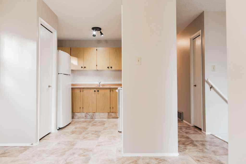 MLS&reg; # A2269589 - 9550 74 Avenue  in South Patterson Place Grande Prairie, Residential Open Houses