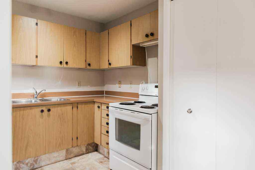 MLS&reg; # A2269589 - 9550 74 Avenue  in South Patterson Place Grande Prairie, Residential Open Houses