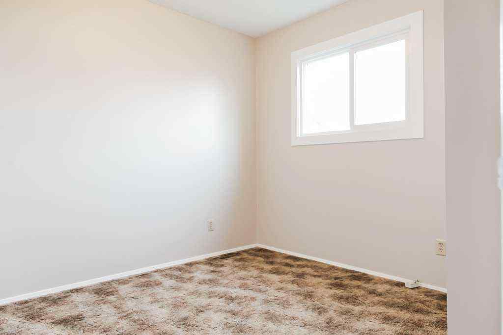 MLS&reg; # A2269589 - 9550 74 Avenue  in South Patterson Place Grande Prairie, Residential Open Houses