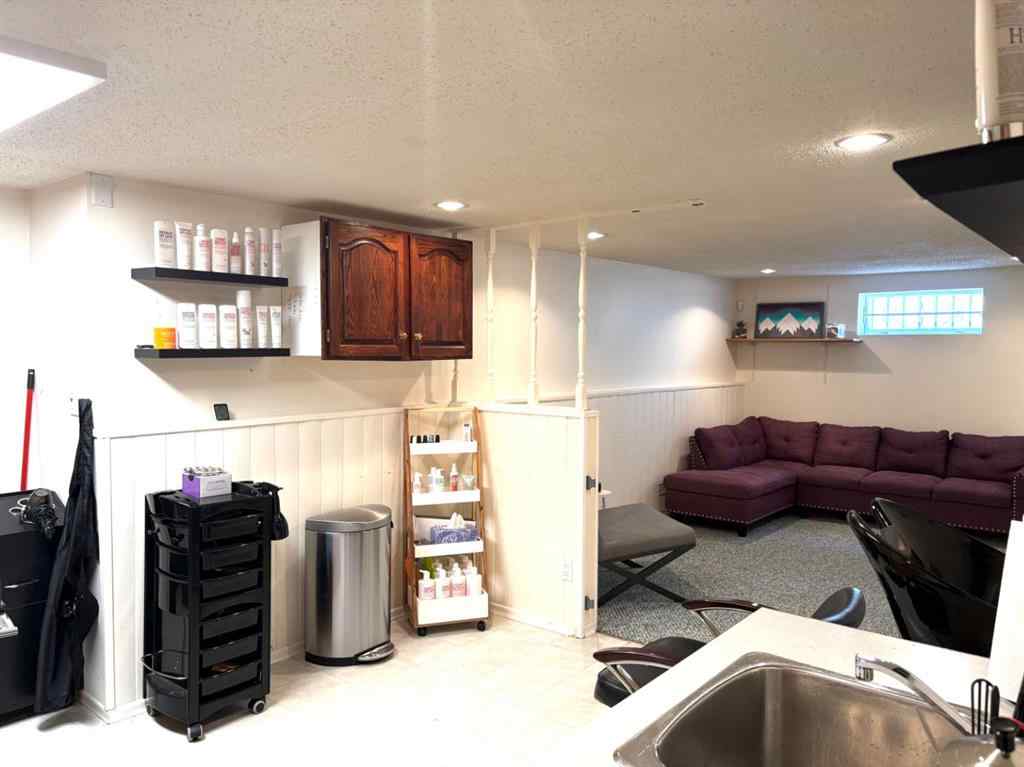 MLS&reg; # A2269591 - 124 Glenpatrick Drive SW in Glenbrook Calgary, Residential Open Houses