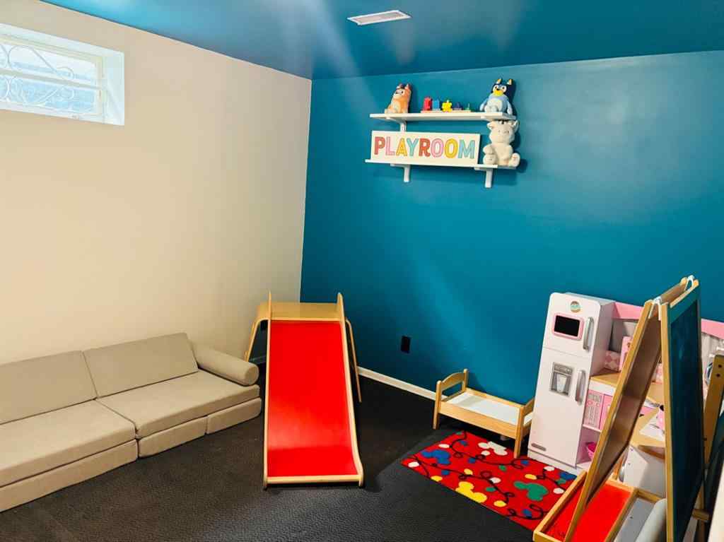 MLS&reg; # A2269591 - 124 Glenpatrick Drive SW in Glenbrook Calgary, Residential Open Houses