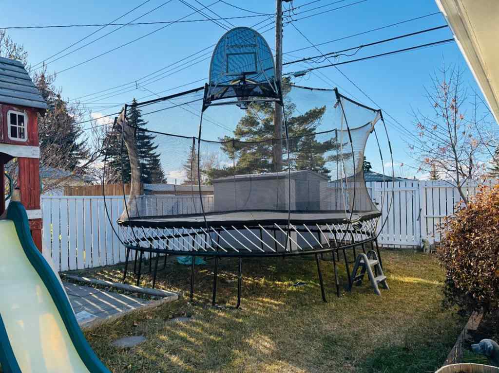 MLS&reg; # A2269591 - 124 Glenpatrick Drive SW in Glenbrook Calgary, Residential Open Houses