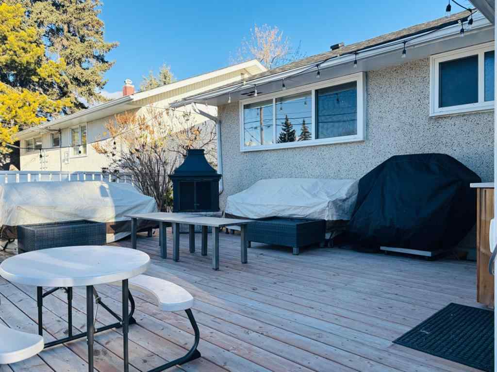 MLS&reg; # A2269591 - 124 Glenpatrick Drive SW in Glenbrook Calgary, Residential Open Houses