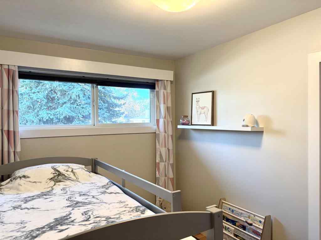 MLS&reg; # A2269591 - 124 Glenpatrick Drive SW in Glenbrook Calgary, Residential Open Houses