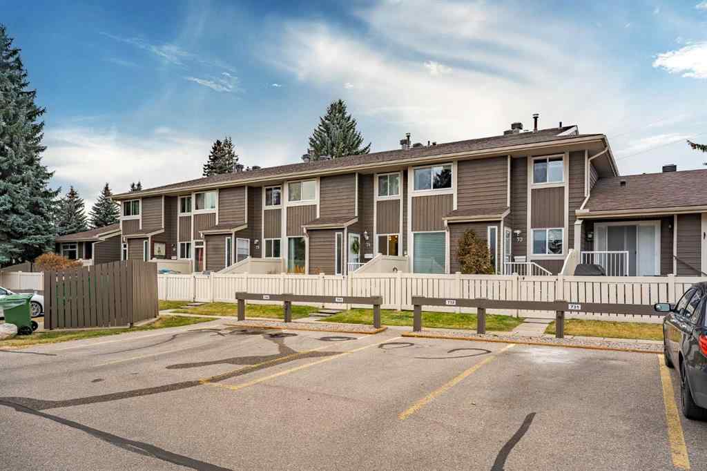 MLS® A2269602 - Unit #74 14736 Deerfield Drive SE in Deer Run Calgary, Residential
