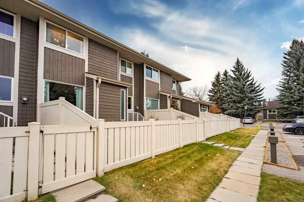 MLS® A2269602 - Unit #74 14736 Deerfield Drive SE in Deer Run Calgary, Residential