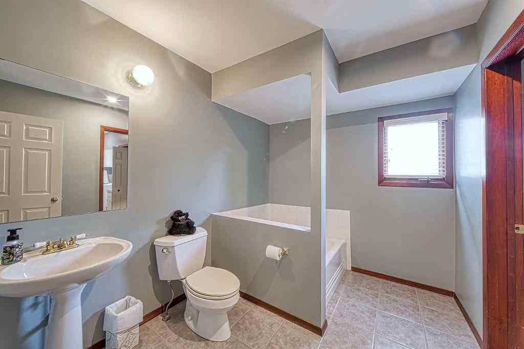 MLS® A2269605 - 3010 8 Street SW in Upper Mount Royal Calgary, Residential