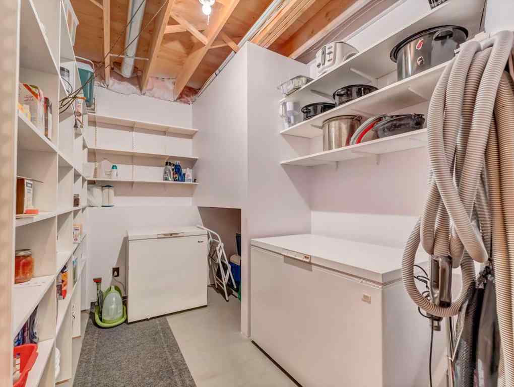 MLS&reg; # A2269610 - 880 Ross Glen Drive SE in Ross Glen Medicine Hat, Residential Open Houses