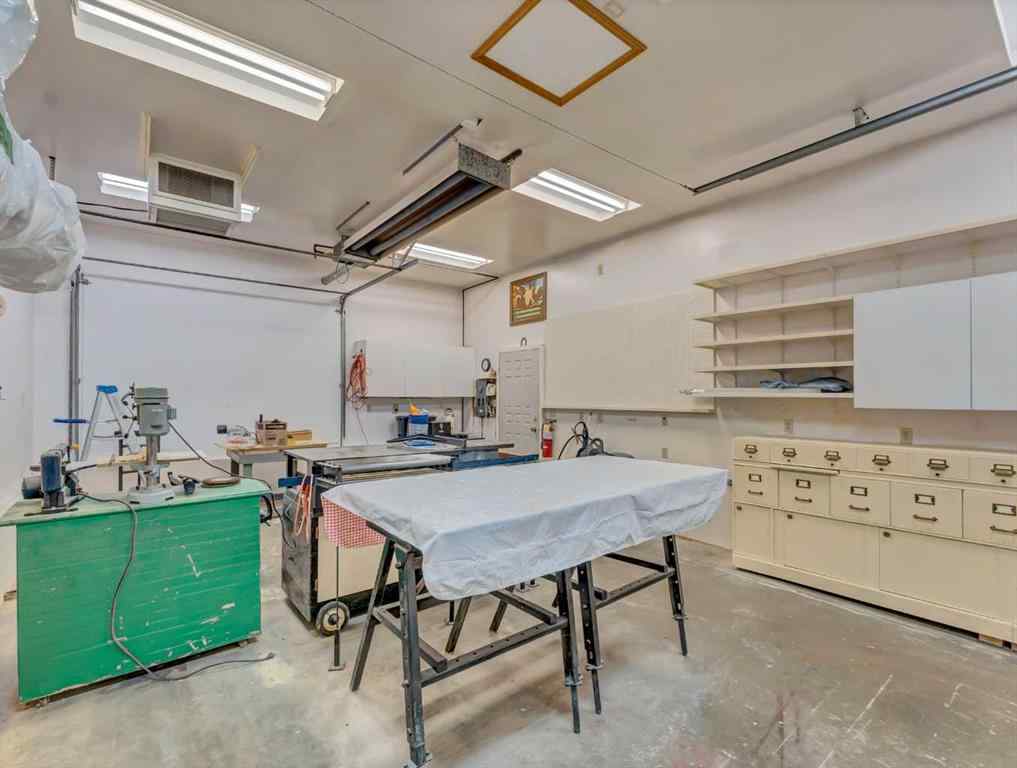 MLS&reg; # A2269610 - 880 Ross Glen Drive SE in Ross Glen Medicine Hat, Residential Open Houses