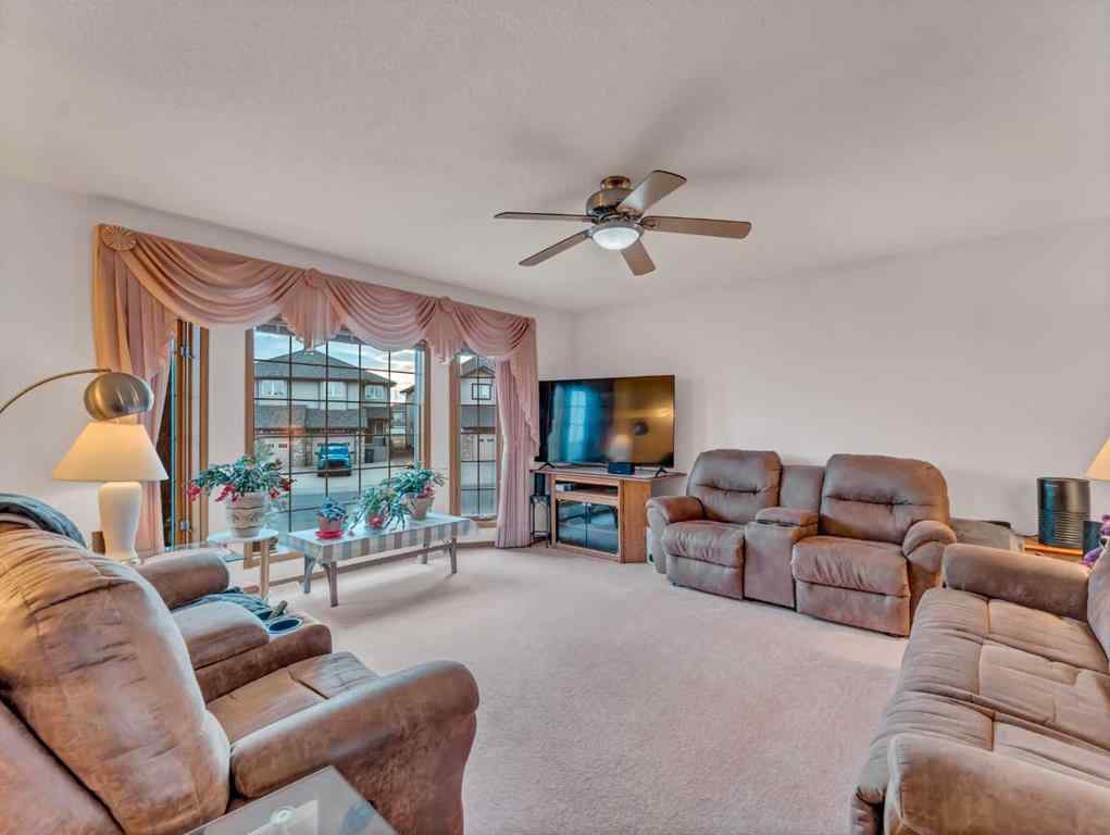 MLS&reg; # A2269610 - 880 Ross Glen Drive SE in Ross Glen Medicine Hat, Residential Open Houses