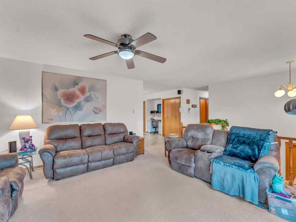 MLS&reg; # A2269610 - 880 Ross Glen Drive SE in Ross Glen Medicine Hat, Residential Open Houses