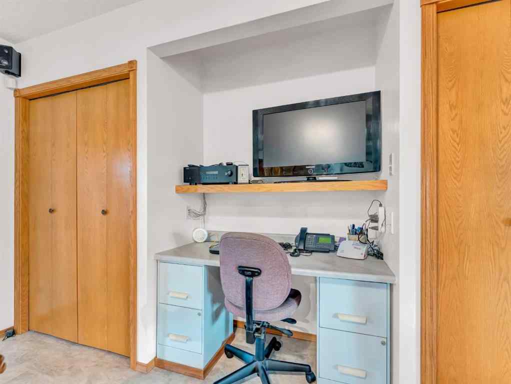 MLS&reg; # A2269610 - 880 Ross Glen Drive SE in Ross Glen Medicine Hat, Residential Open Houses