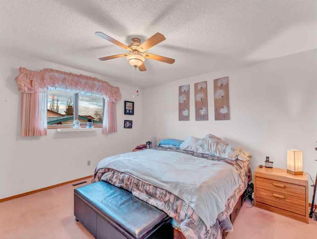 MLS&reg; # A2269610 - 880 Ross Glen Drive SE in Ross Glen Medicine Hat, Residential Open Houses