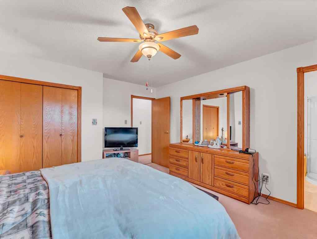 MLS&reg; # A2269610 - 880 Ross Glen Drive SE in Ross Glen Medicine Hat, Residential Open Houses