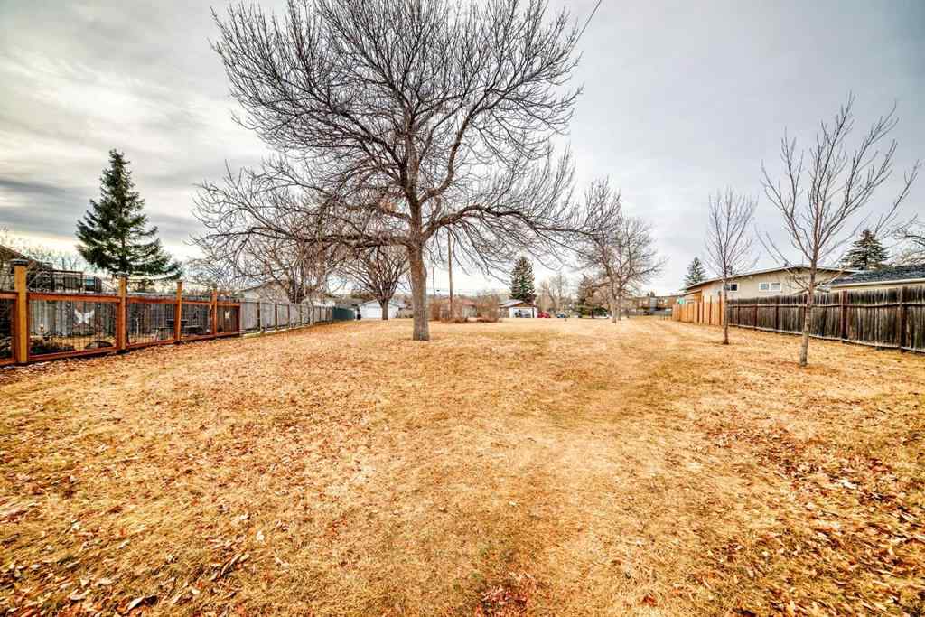 MLS® A2269615 - 16 Beaver Dam Place NE in Thorncliffe Calgary, Residential