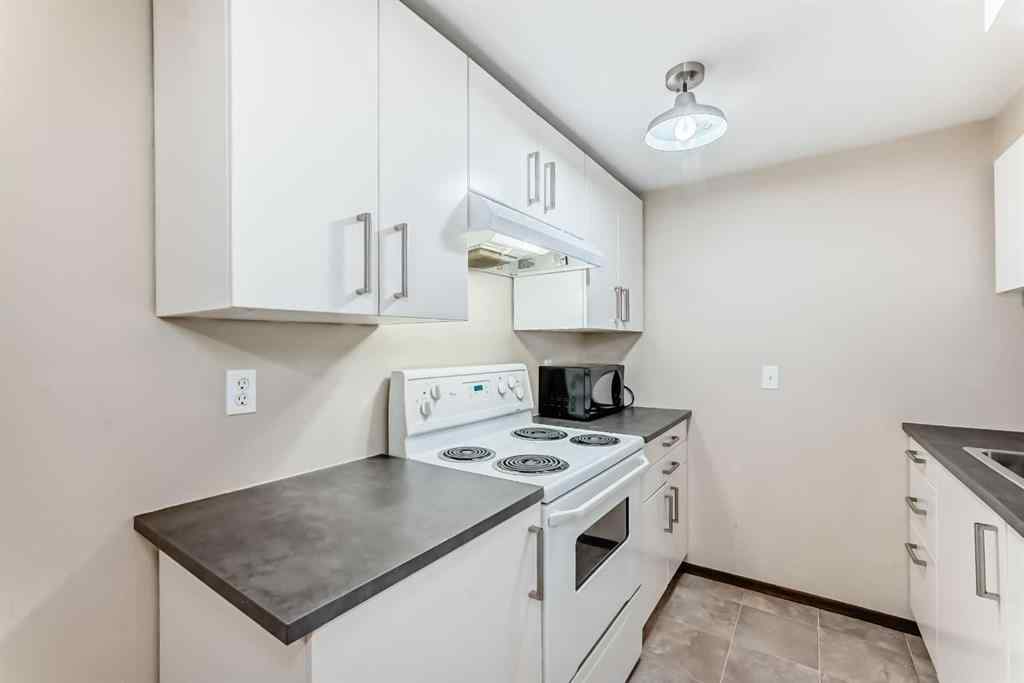 MLS® A2269615 - 16 Beaver Dam Place NE in Thorncliffe Calgary, Residential