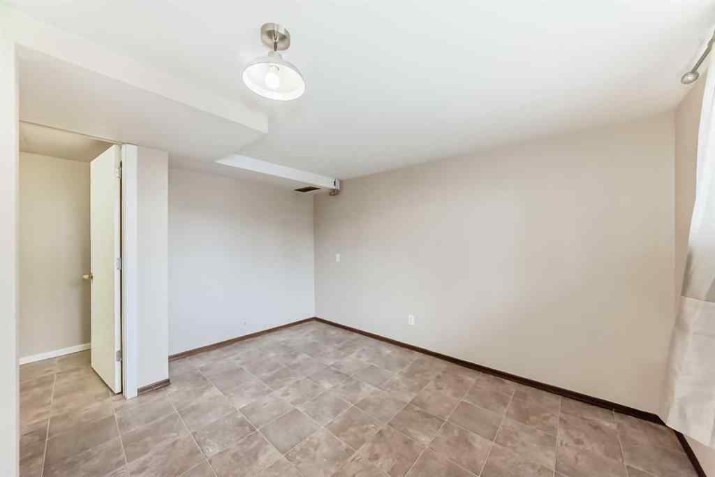 MLS® A2269615 - 16 Beaver Dam Place NE in Thorncliffe Calgary, Residential