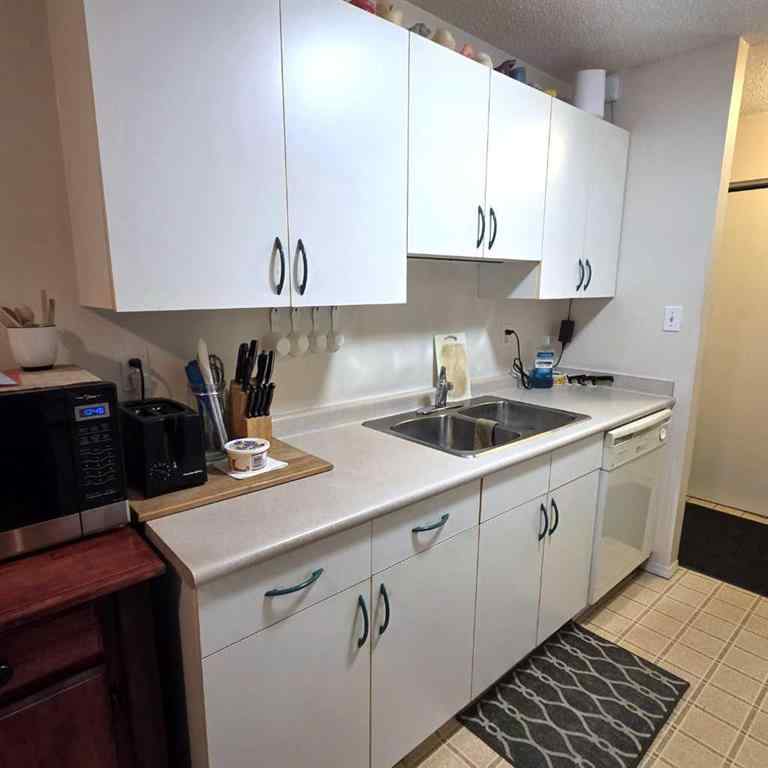 MLS&reg; # A2269616 - Unit #105A 5611 10 Avenue   in Edson Edson, Residential Open Houses