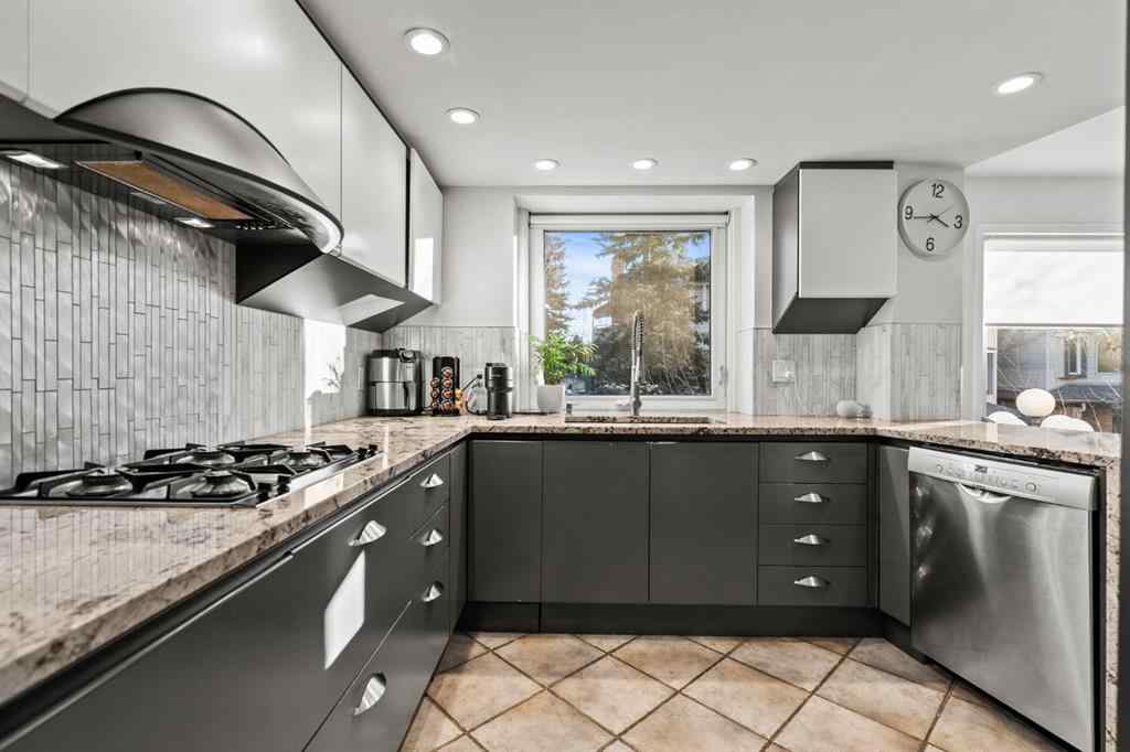 MLS® A2269626 - Unit #239 4037 42 Street NW in Varsity Calgary, Residential