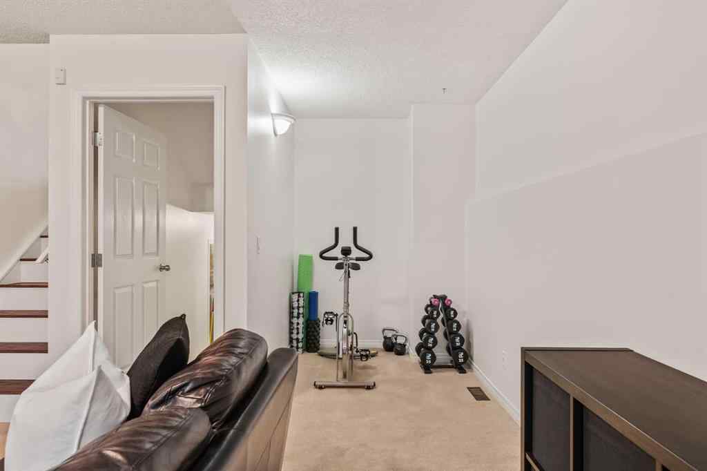 MLS® A2269628 - 1 Hidden Valley Villas NW in Hidden Valley Calgary, Residential