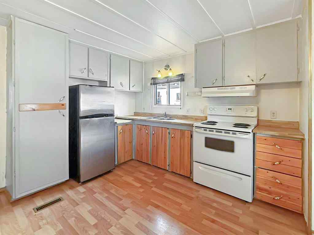 MLS&reg; # A2269629 - 85 Shand Trailer Court   in NONE Grande Cache, Mobile Open Houses