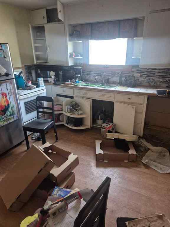 MLS&reg; # A2269630 - 52 8 Street SE in SE Hill Medicine Hat, Residential Open Houses