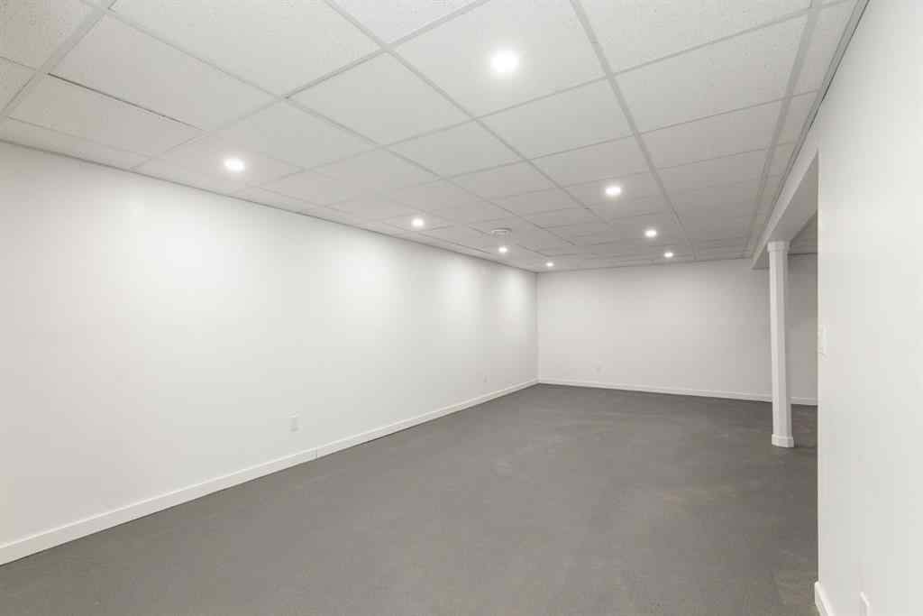 MLS&reg; # A2269633 - 5008 39 Street  in Southeast Innisfail Innisfail, Residential Open Houses