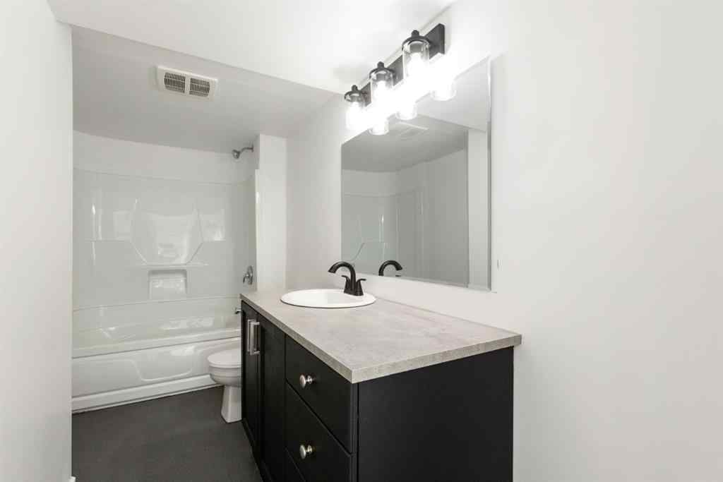 MLS&reg; # A2269633 - 5008 39 Street  in Southeast Innisfail Innisfail, Residential Open Houses