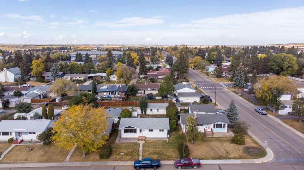 MLS&reg; # A2269633 - 5008 39 Street  in Southeast Innisfail Innisfail, Residential Open Houses