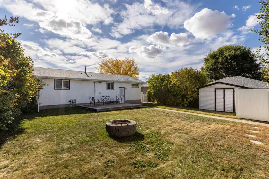 MLS&reg; # A2269633 - 5008 39 Street  in Southeast Innisfail Innisfail, Residential Open Houses