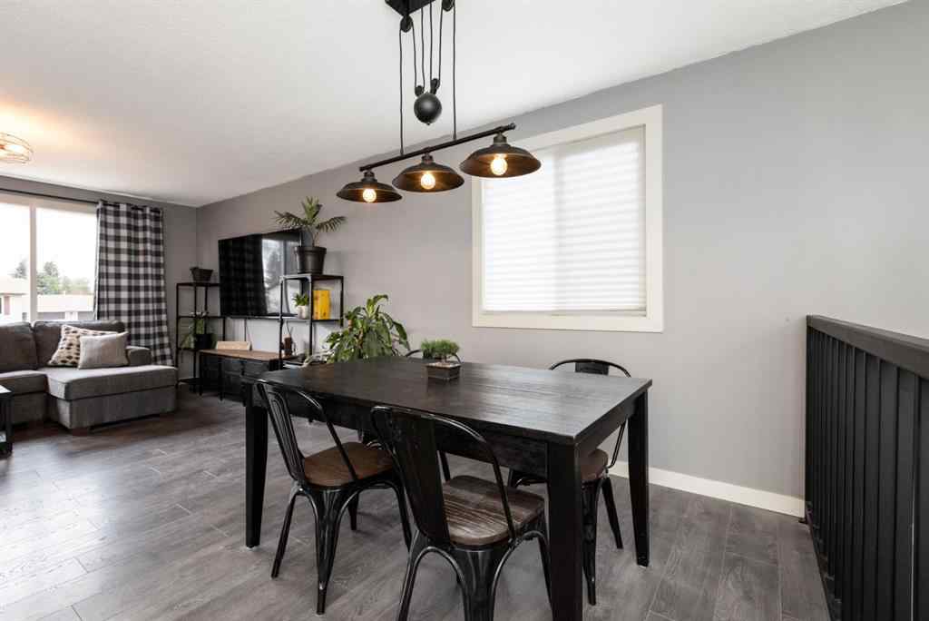 MLS&reg; # A2269633 - 5008 39 Street  in Southeast Innisfail Innisfail, Residential Open Houses